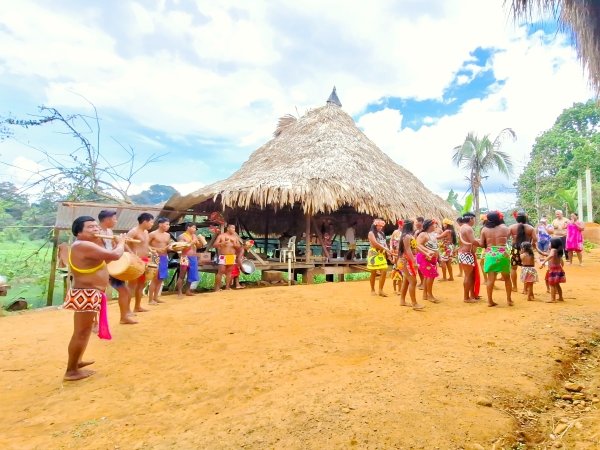 pueblo embera indigena en panama