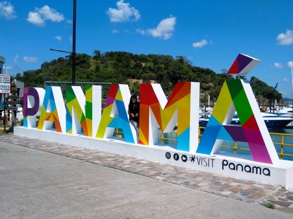 escala en panama